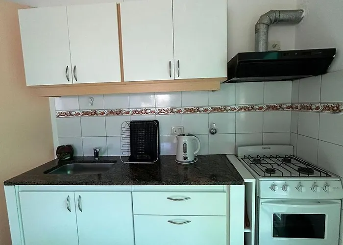La Casita De Chela